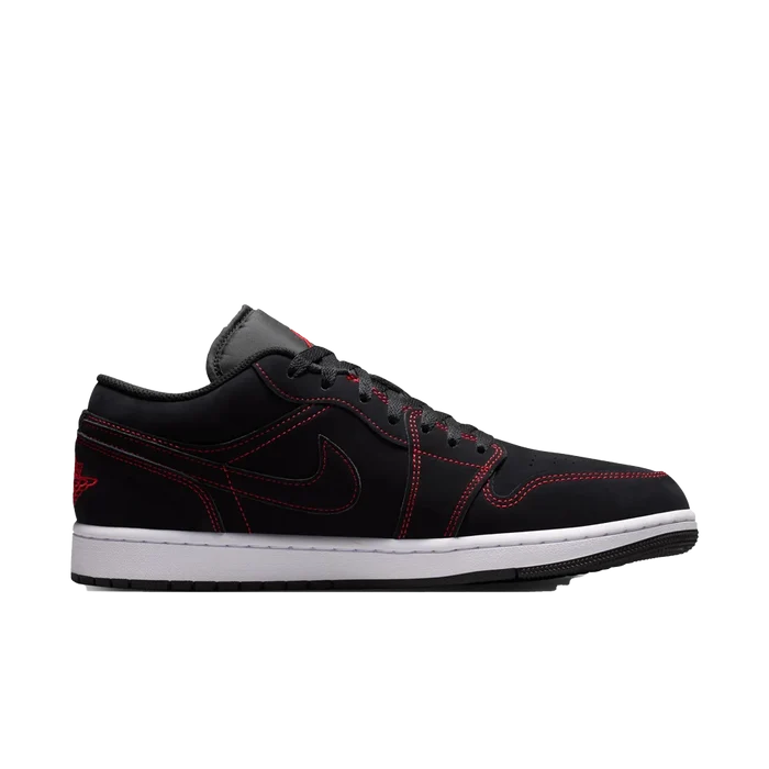 7 / Black/White/University Red