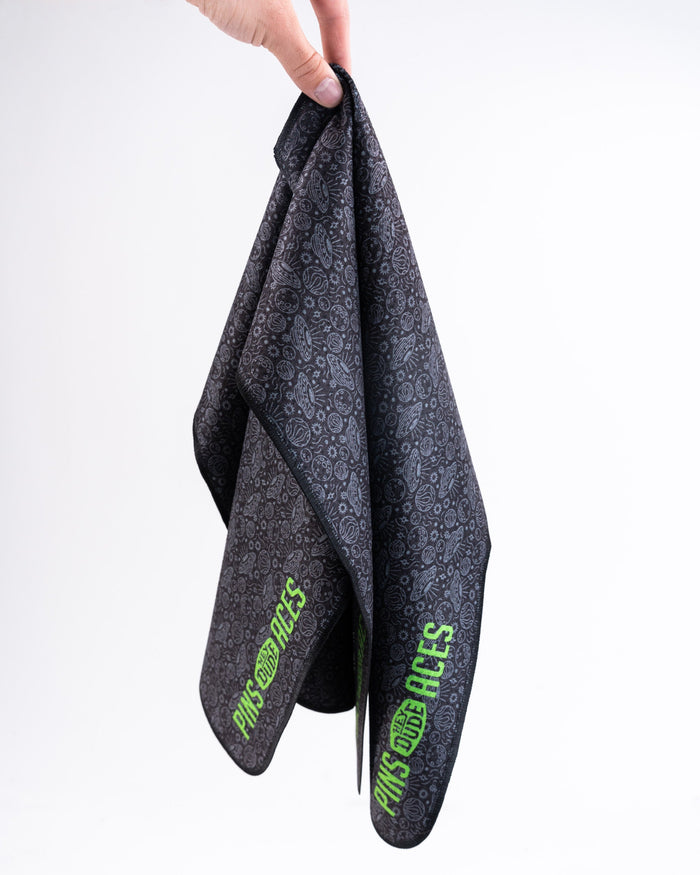 HEYDUDE - Black Hole Towel