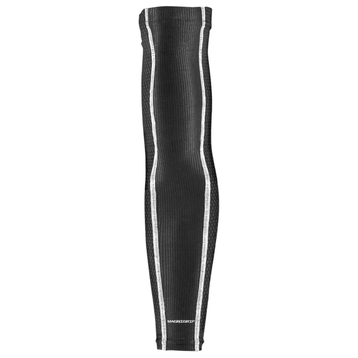 Jordan Men DF Fly Grip Sleeve black color.