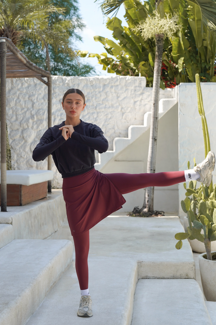 Fitness skirt created for Muslim women looking for modest and practical sports outfits.