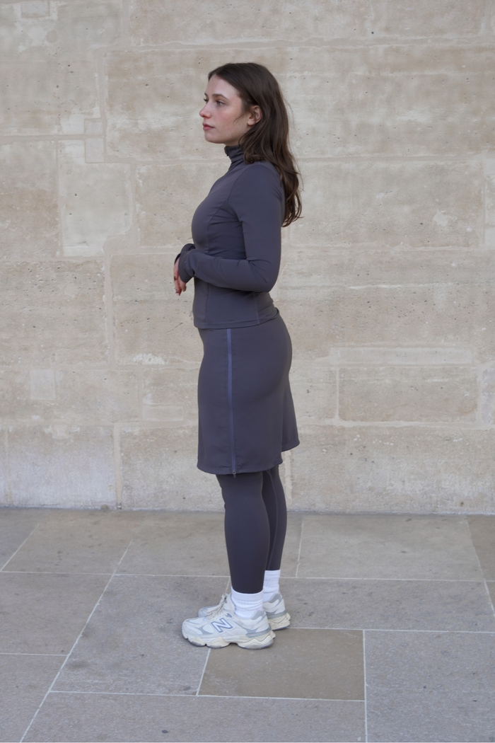 20-inch charcoal modest sport skirt with side pockets, designed for versatile athletic use.