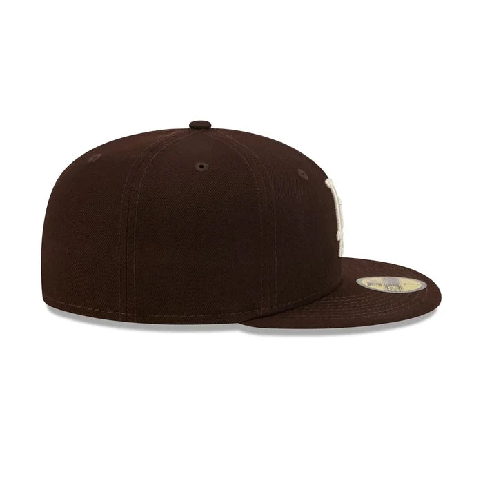 New Era Brown Basic 59FIFTY Fitted brown color
