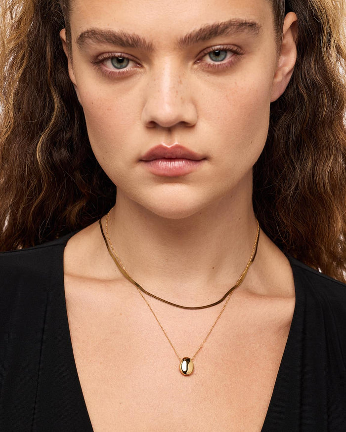 Pebble Mini Gold Pendant Necklace
