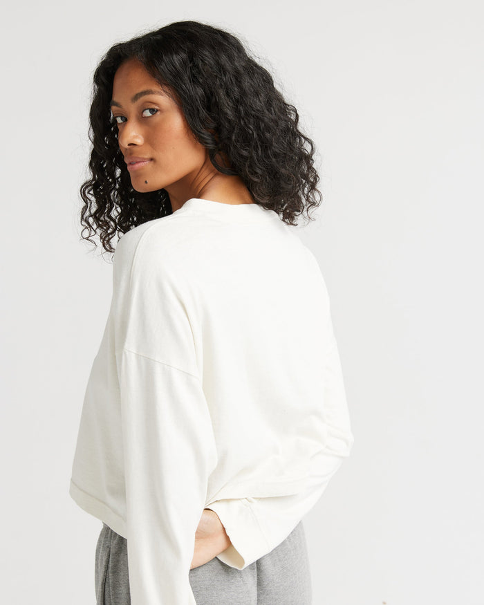 Women's Relaxed Crop Long Sleeve Tee in Russet (Brown) | Richer Poorer