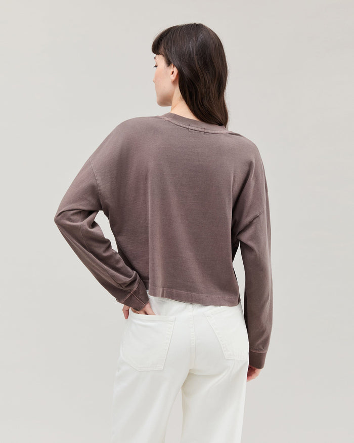 Women's Relaxed Crop Long Sleeve Tee in Stretch Limo (Black) | Richer Poorer
