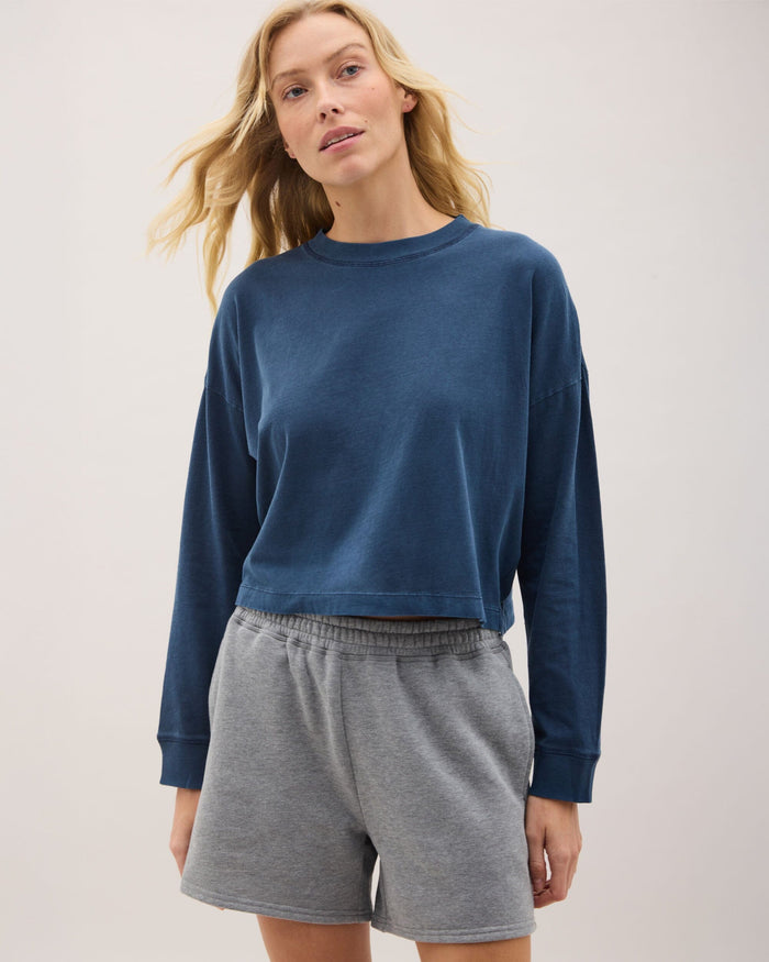 Women's Relaxed Crop Long Sleeve Tee in Burgundy | Richer Poorer
