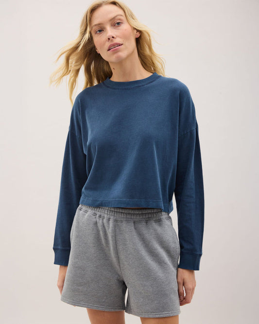 Women's Relaxed Crop Long Sleeve Tee in Burgundy | Richer Poorer