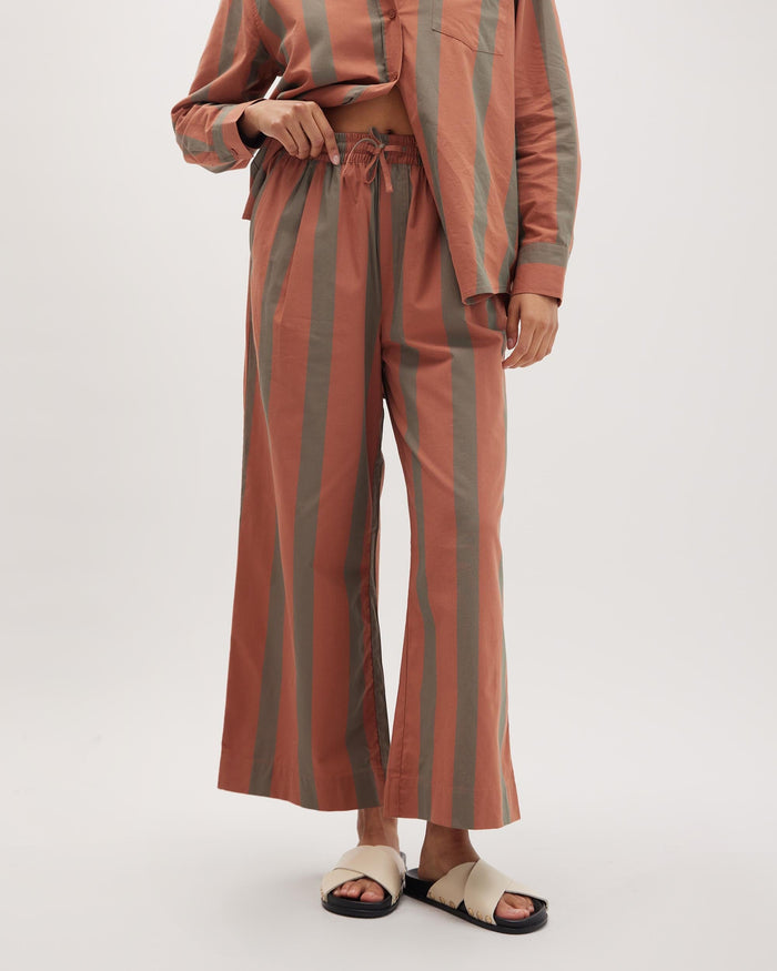 Women's Venice Drawstring Pant in Warm Grey (Grey) | Richer Poorer